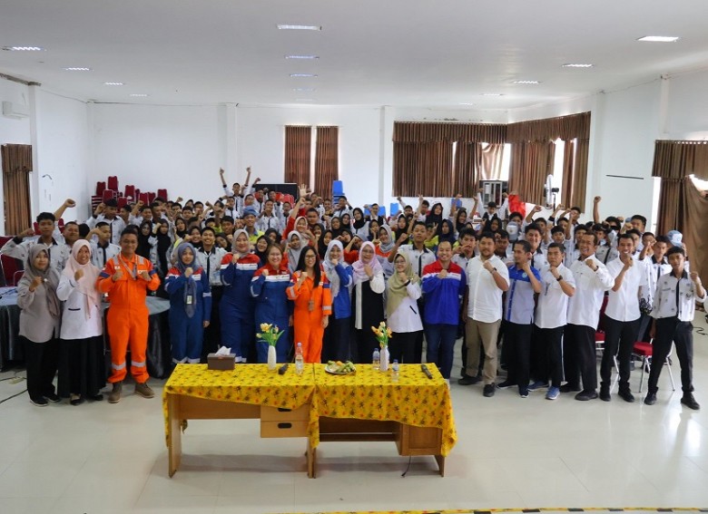 Melalui Program Guru Tamu, Pertamina Hulu Kalimantan Timur Dukung Peningkatan Kapasitas dan Daya Saing Generasi Muda Penajam Paser Utara